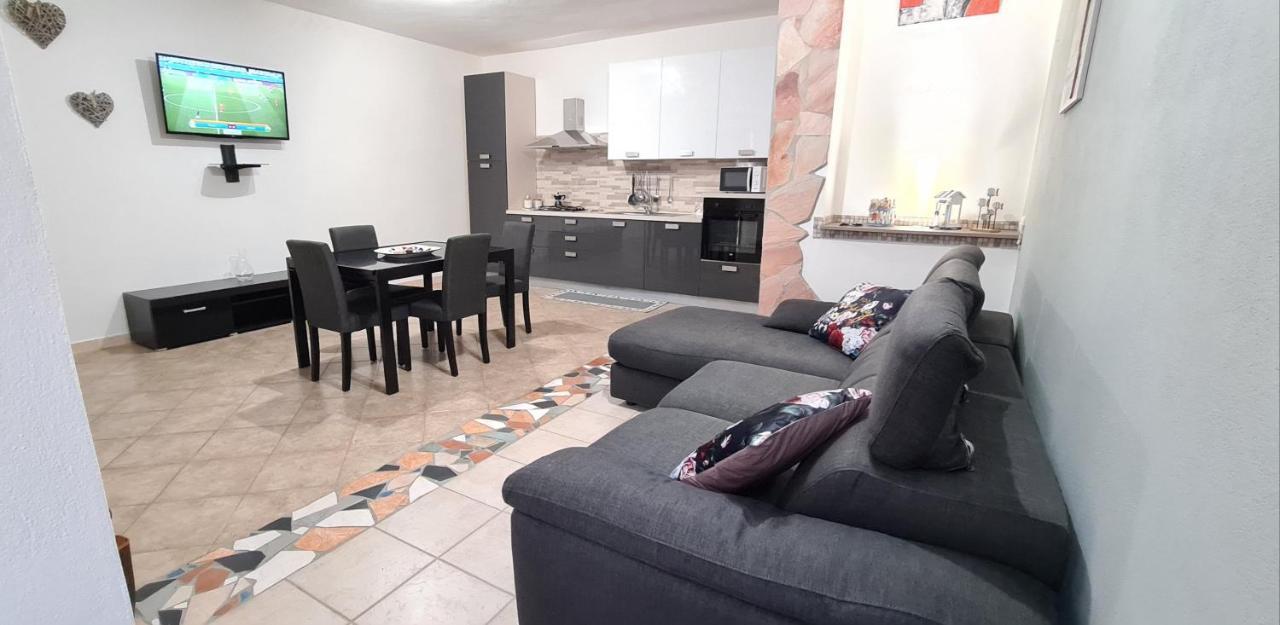 Casa Lory Villa SantʼAntìoco Екстериор снимка