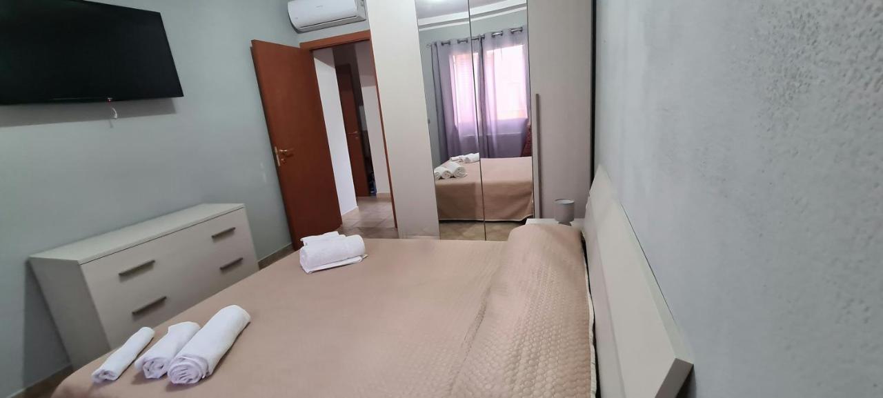 Casa Lory Villa SantʼAntìoco Екстериор снимка