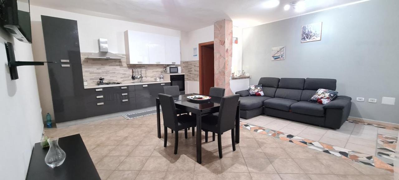 Casa Lory Villa SantʼAntìoco Екстериор снимка